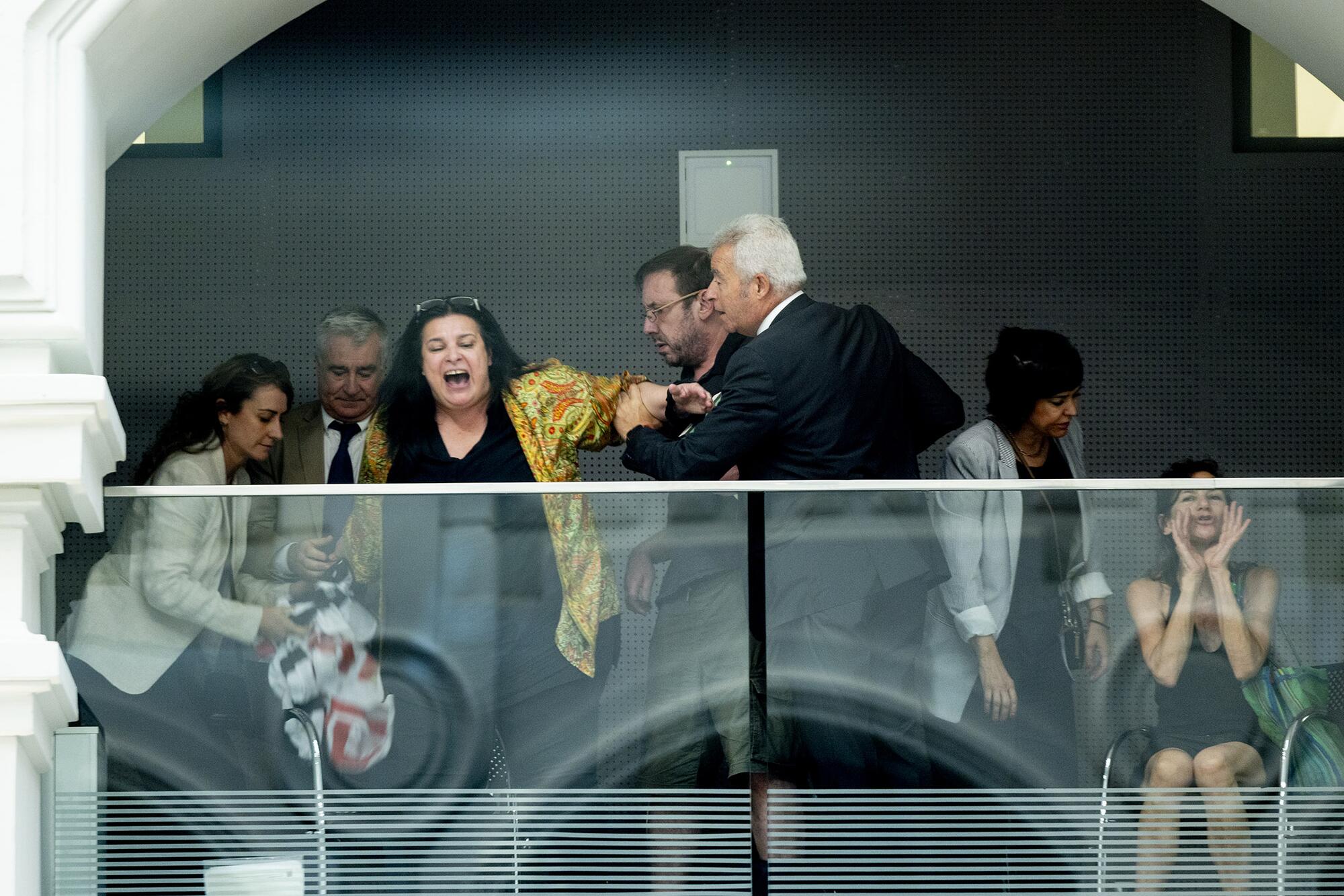 Acción Sindicato Inquilinas pleno del Ayuntamiento Madrid - 1